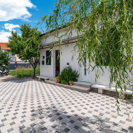 Studio Apartment Dona تروغير المظهر الخارجي الصورة