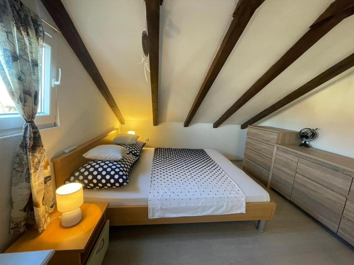 Studio Apartment Dona تروغير المظهر الخارجي الصورة