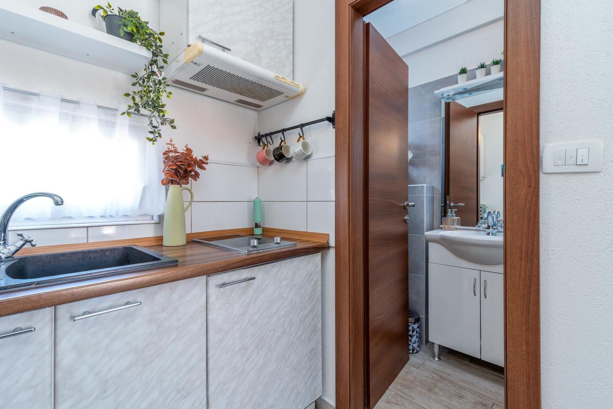 Studio Apartment Dona تروغير المظهر الخارجي الصورة