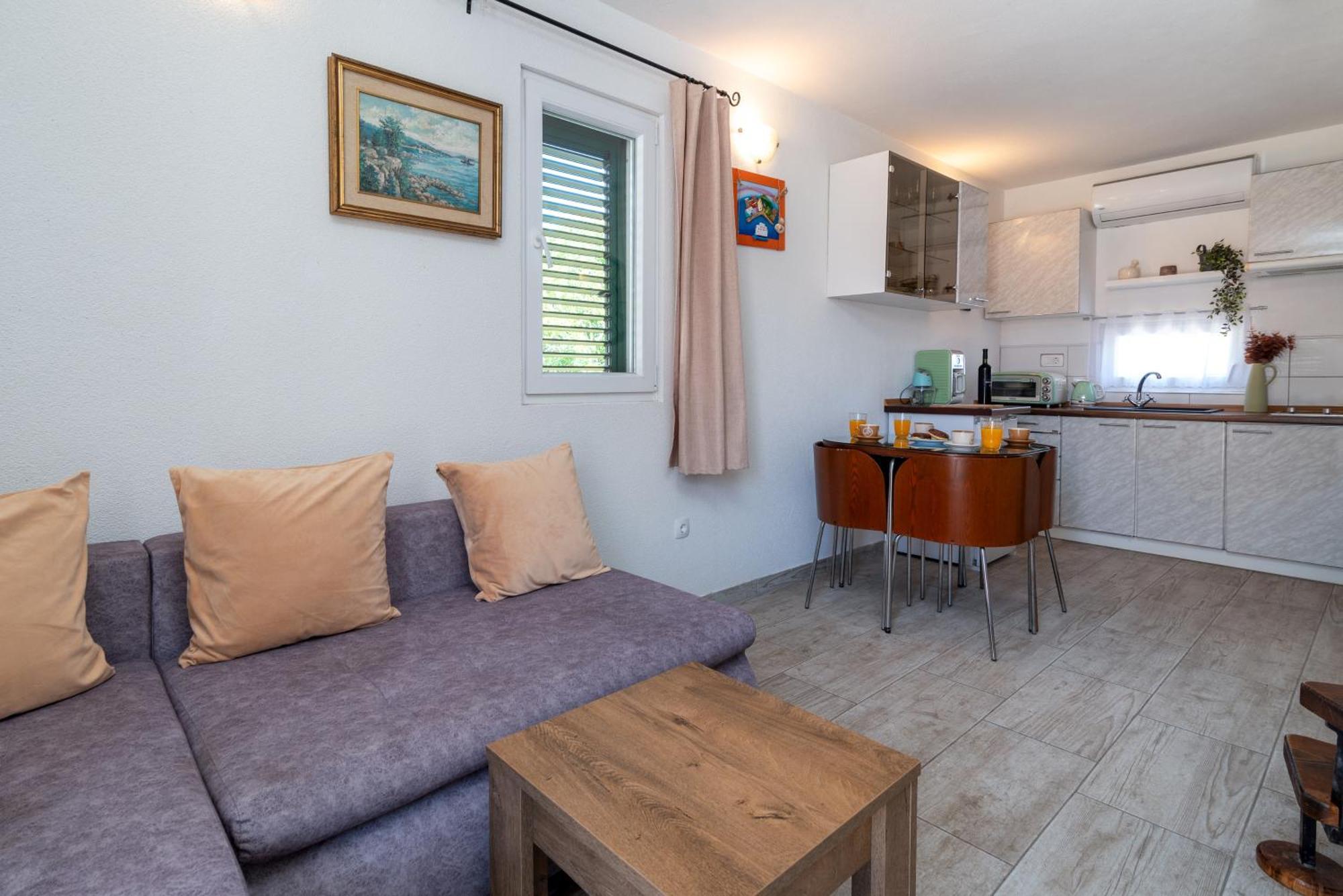 Studio Apartment Dona تروغير المظهر الخارجي الصورة