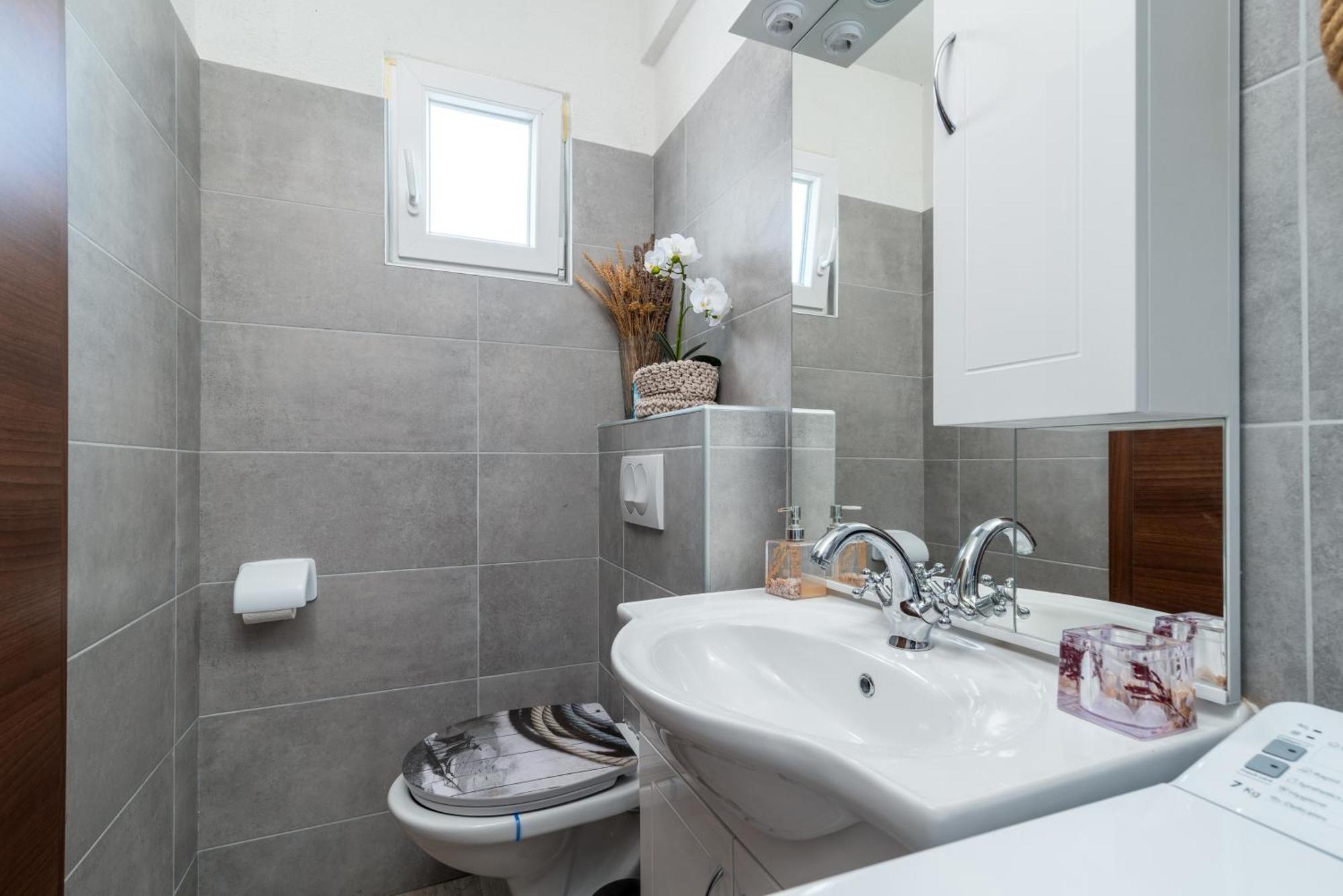 Studio Apartment Dona تروغير المظهر الخارجي الصورة