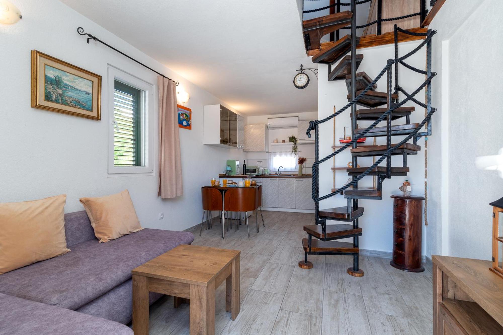 Studio Apartment Dona تروغير المظهر الخارجي الصورة
